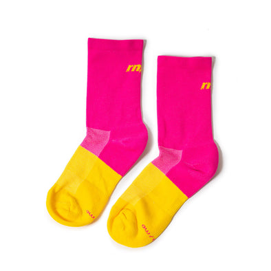 rnnr Marathon Performance Running Sock: Freshman Pink